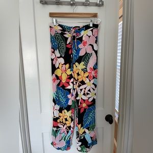 Fun floral Zara pants